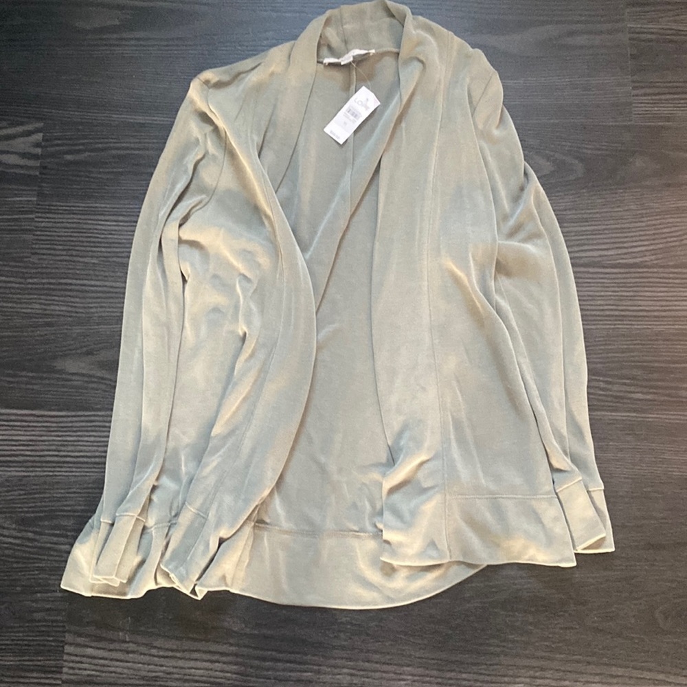 NWT🍍LOFT SWEATER🍍SIZE MEDIUM 🍍P1